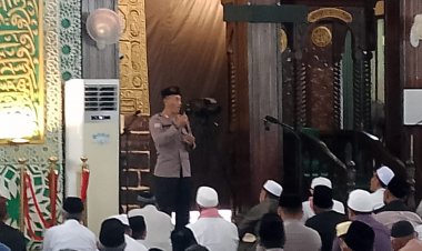 Melalui Safari Jum'at, Polisi Ajak Masyarakat Pamekasan Jaga Kamtibmas 